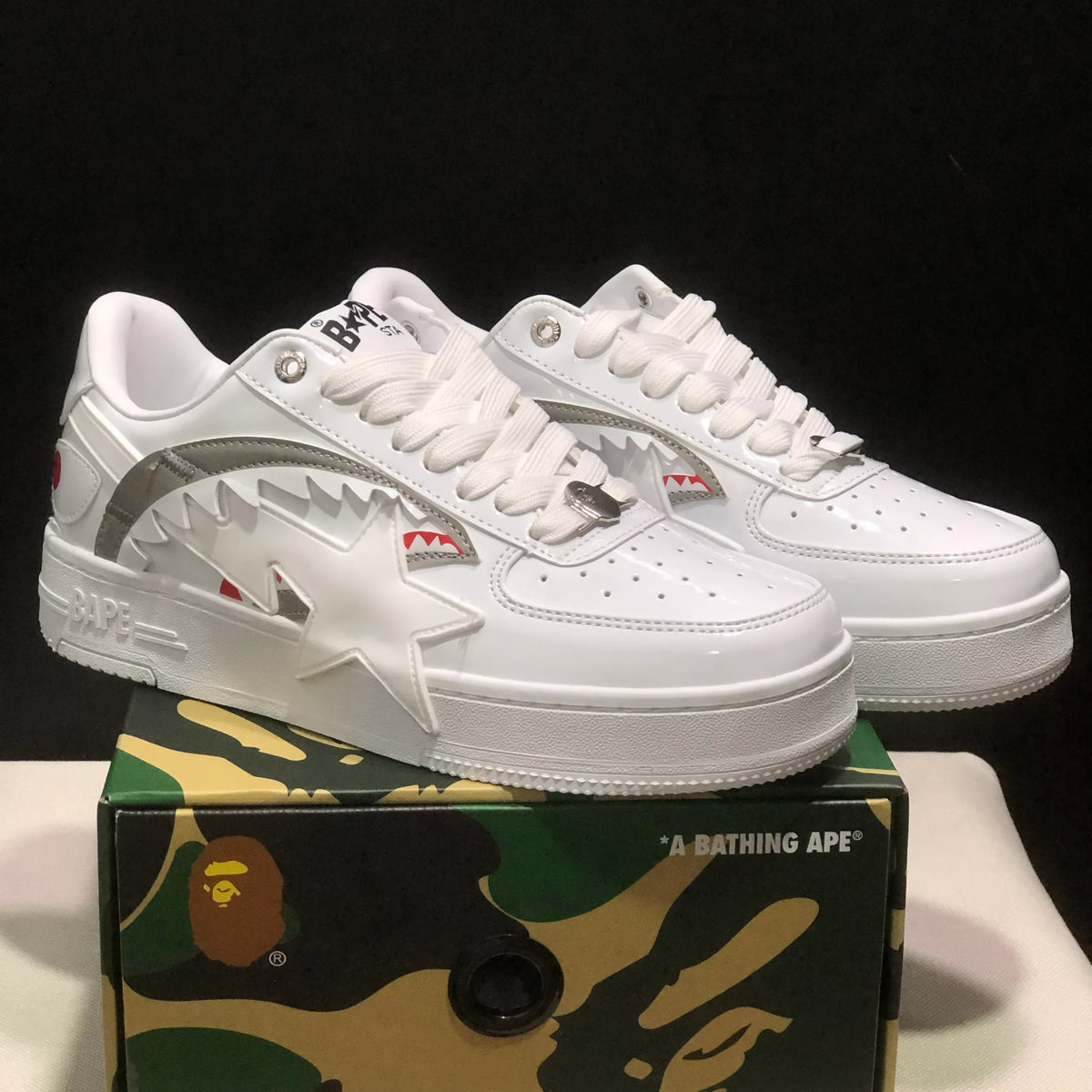A Bathing Ape Bape Sta OS Shark White Shoes Sneakers - nk0005514 image 4