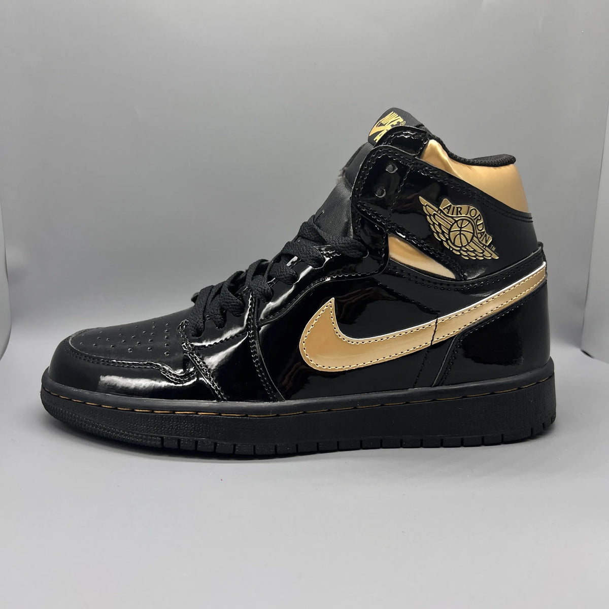 AJ 1 Retro High OG "Black Metallic Gold" Shoes Sneakers – nk0005530 image 3