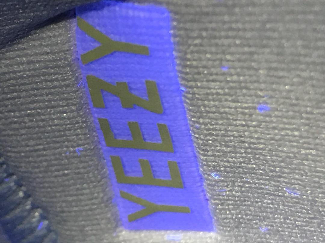 YzY Boost 700 Salt Shoes Sneakers – ad0000033
