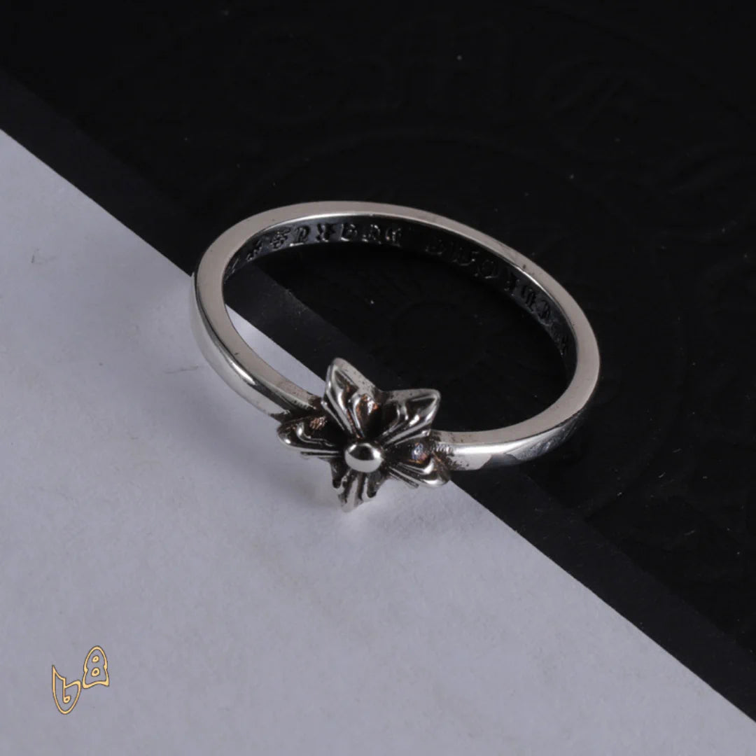 CH Silver Cross Start Ring – CH0083