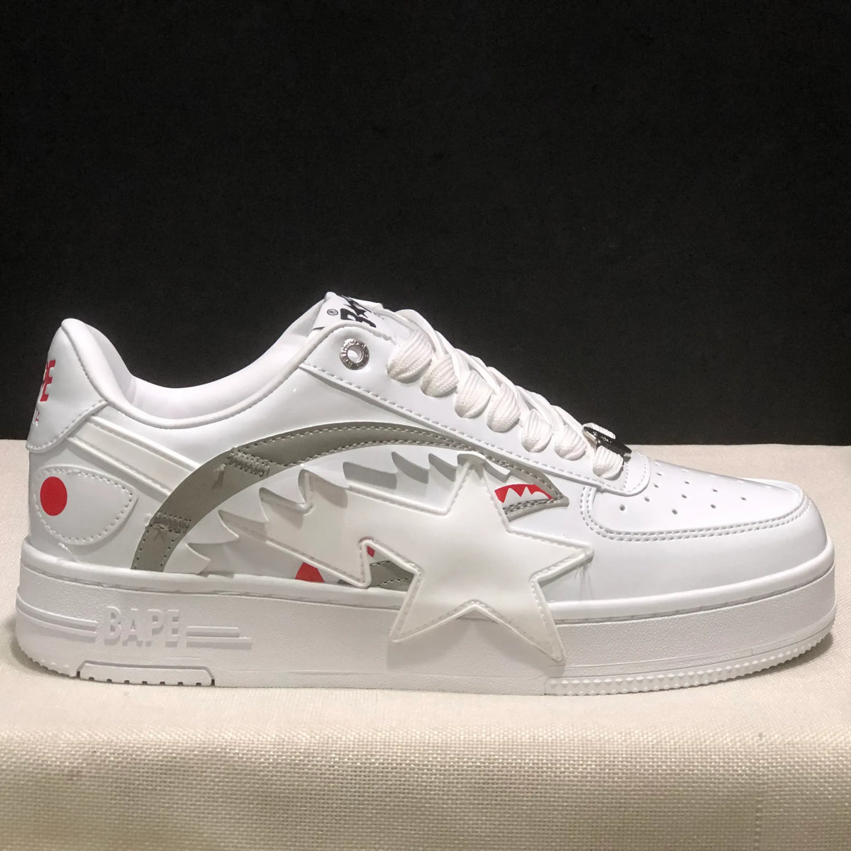 A Bathing Ape Bape Sta OS Shark White Shoes Sneakers - nk0005514 image 2