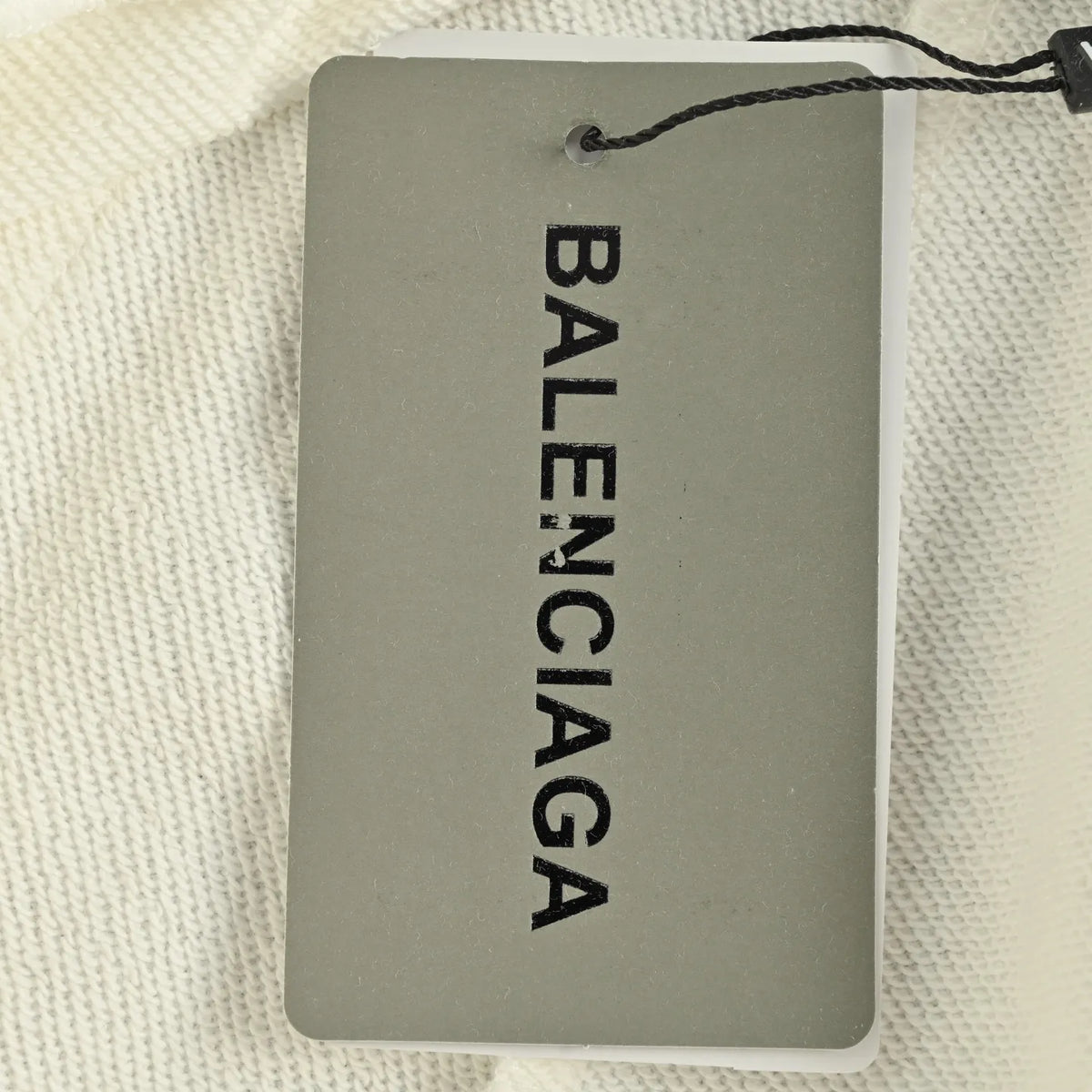 BLCG Reversed Logo Embroidered Shorts in White – 607 – blcg0000607