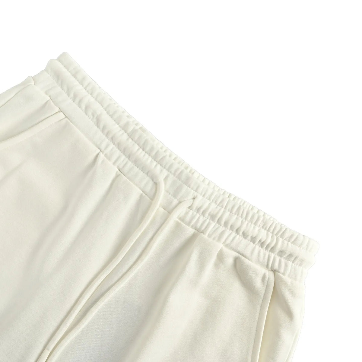 BLCG Reversed Logo Embroidered Shorts in White – 607 – blcg0000607