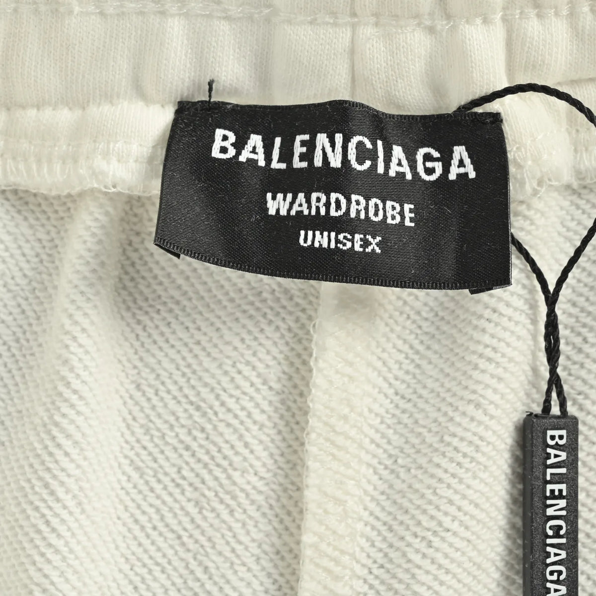 BLCG Reversed Logo Embroidered Shorts in White – 607 – blcg0000607