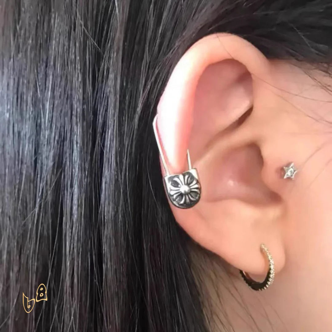 CH Safety Pin Earrings – CH0148
