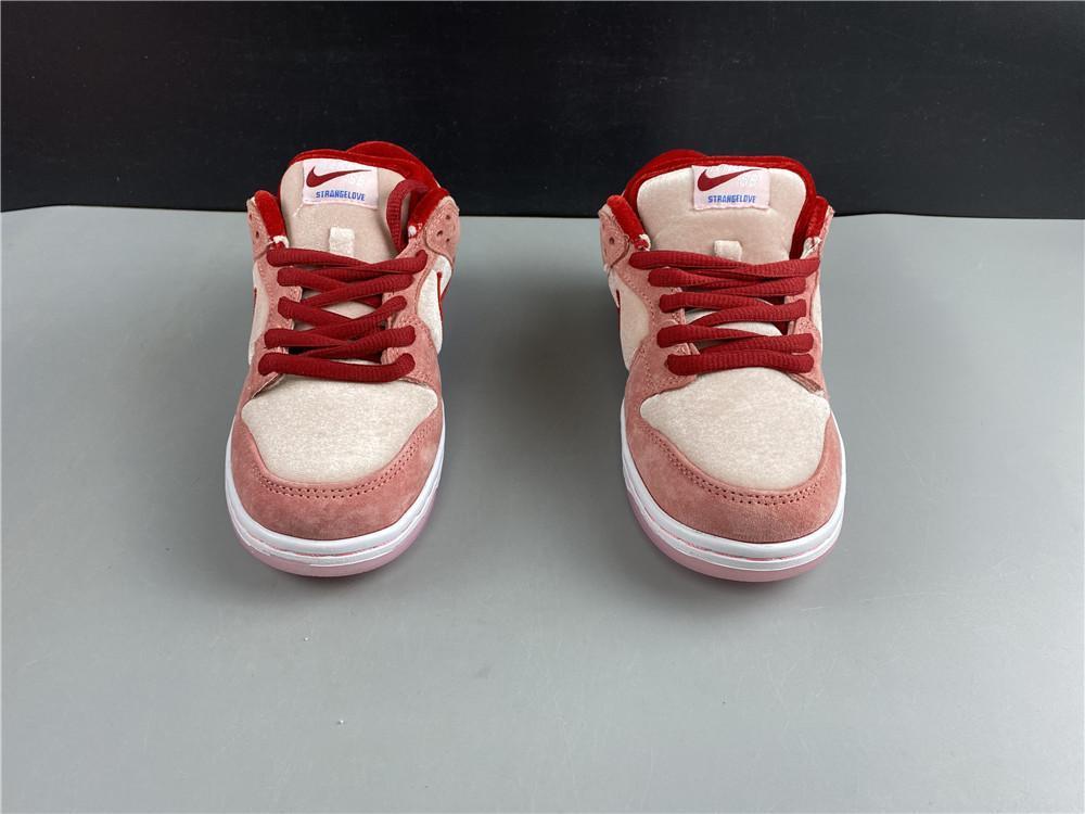 SB Dunk Low StrangeLove Skateboards Shoes Sneakers – nk0000688