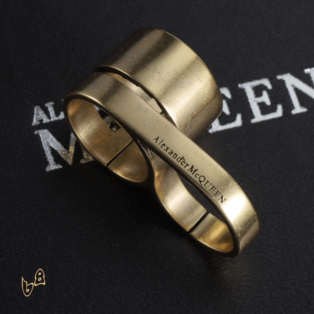 McQueen Double Logo-Engraved Antiqued Ring – MCQ0013