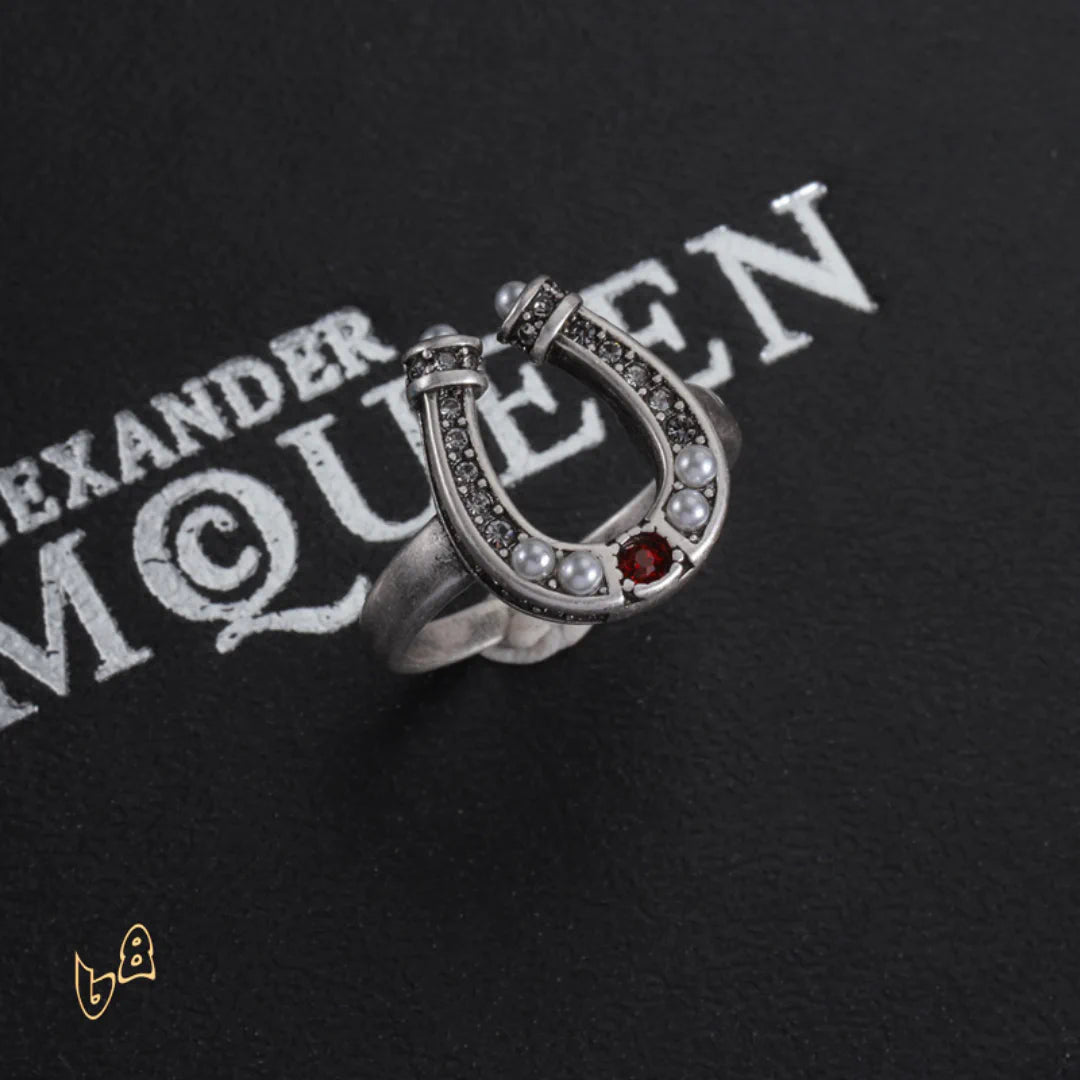McQueen Horseshoe Ring – MCQ0014