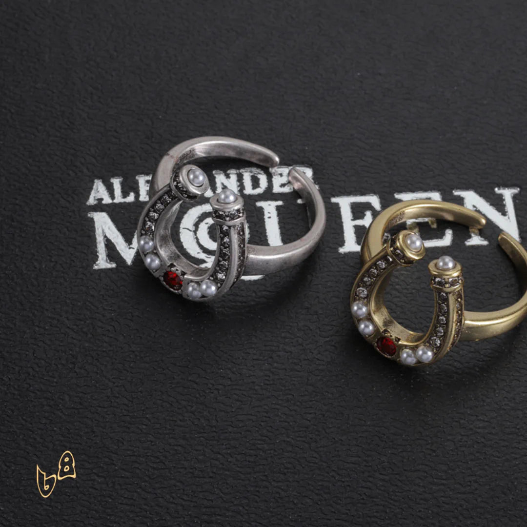 McQueen Horseshoe Ring – MCQ0014