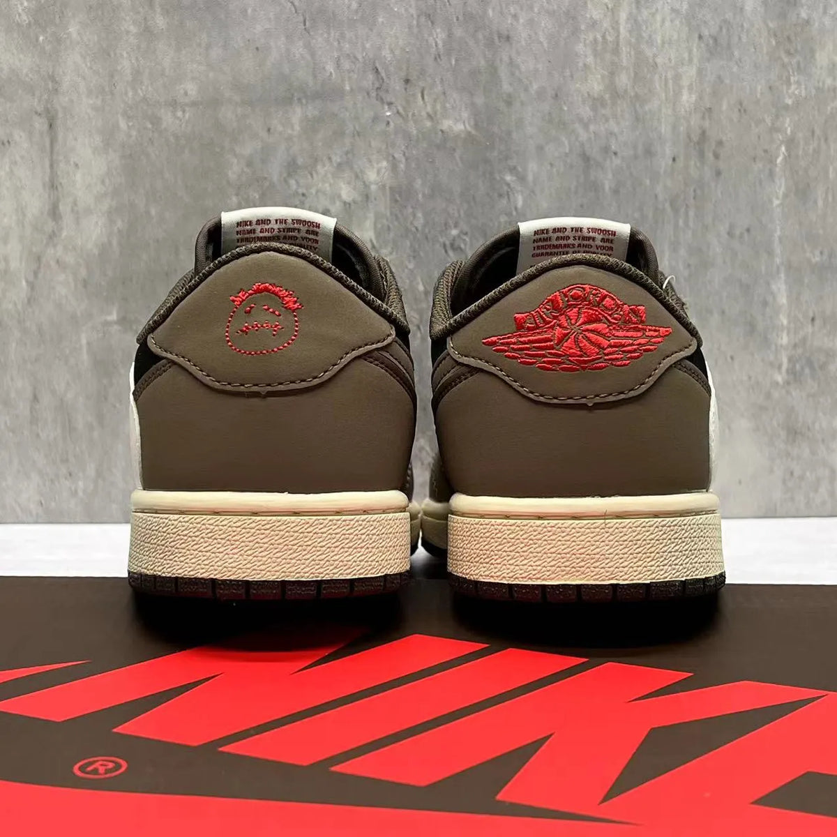 Travis Scott x AJ 1 Low OG Dark Mocha Shoes Sneakers – nk0000012