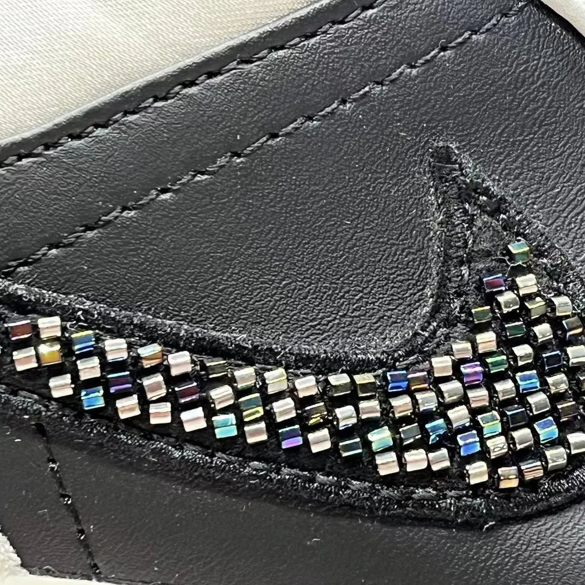 AJ 1 Low Beaded Swoosh Shoes Sneakers – nk0002543