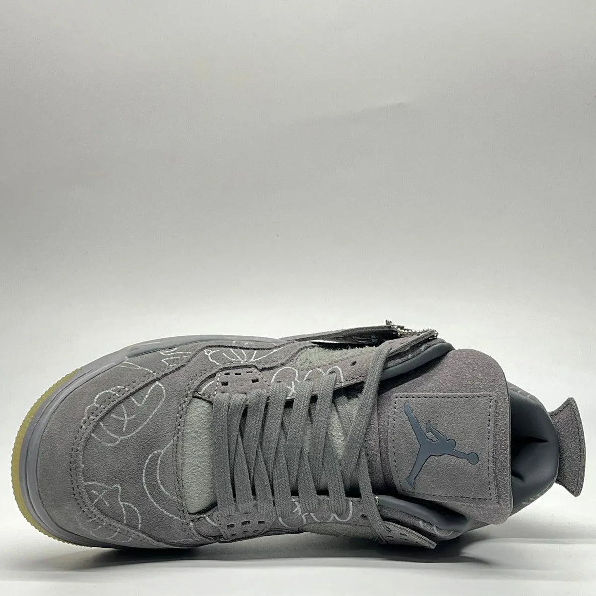 KAWS x AJ 4 Cool Grey Shoes Sneakers – nk0003104