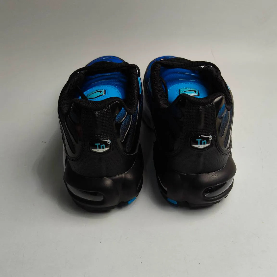 AM Plus Aquarius Blue Shoes Sneakers – nk0003434