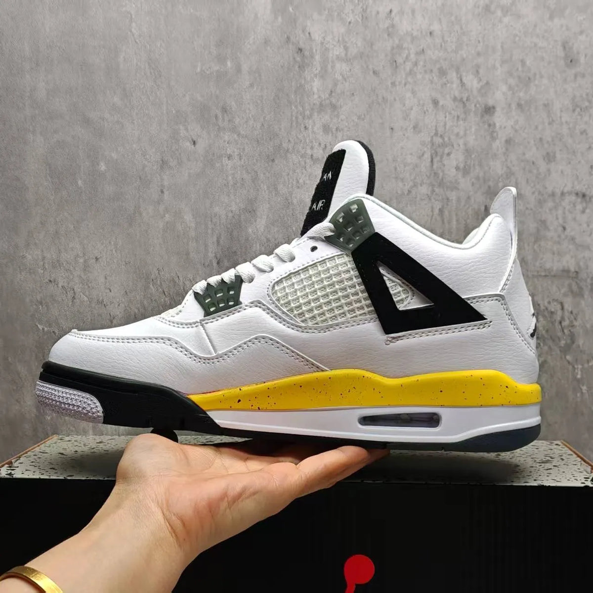 AJ 4 Tour Yellow (2026) Shoes Sneakers – nk0003475