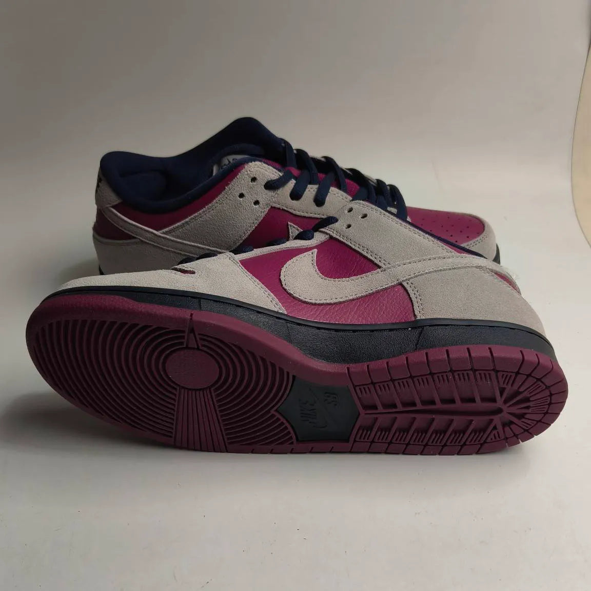 SB Dunk Low Pro True Berry Shoes Sneakers – nk0003796