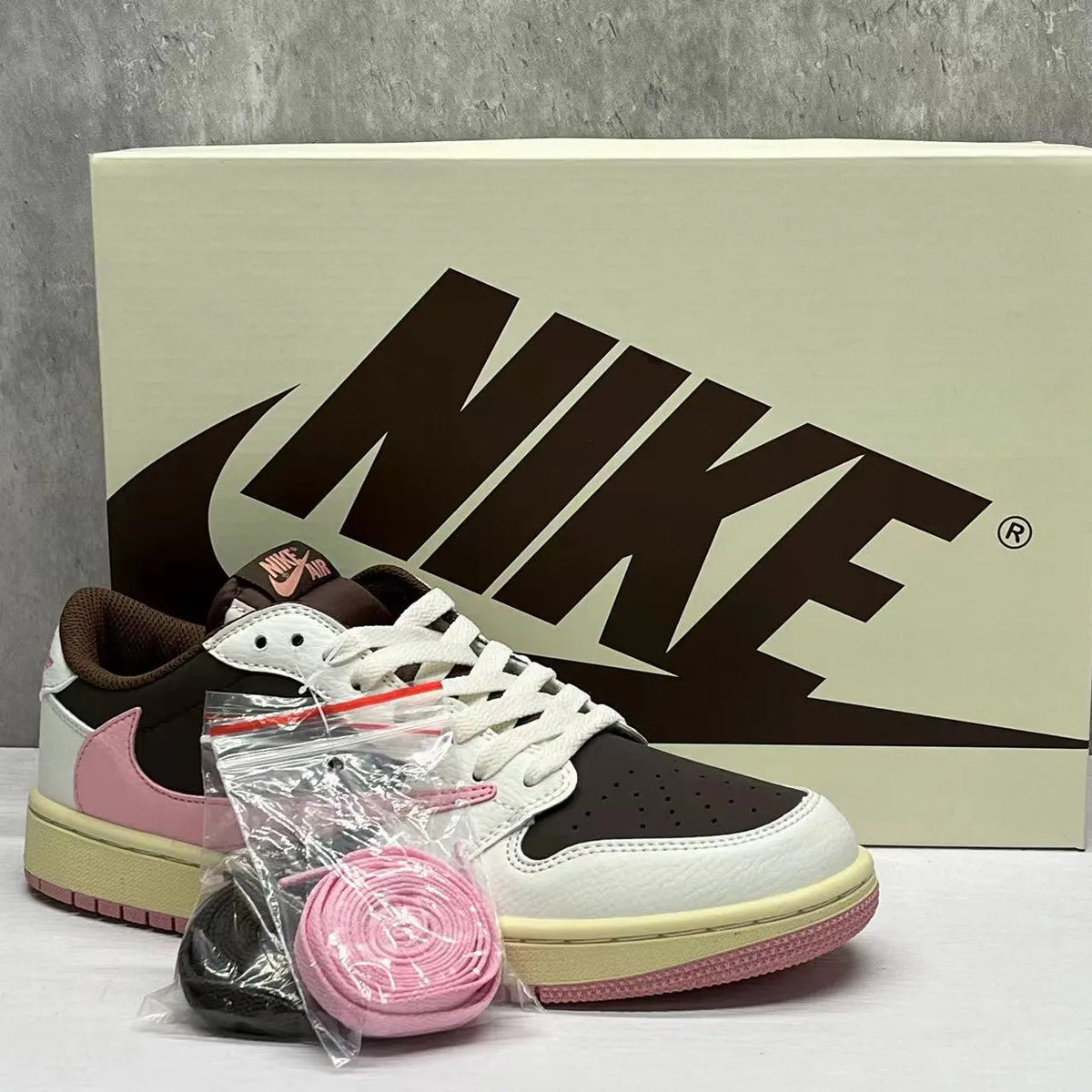 Travis Scott x AJ 1 Low Dark Pony Shoes Sneakers – nk0004049