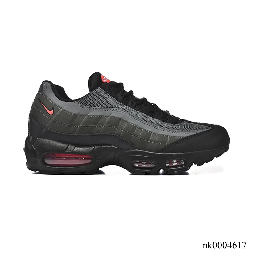 AM 95 Black Bright Crimson Shoes Sneakers – nk0004617