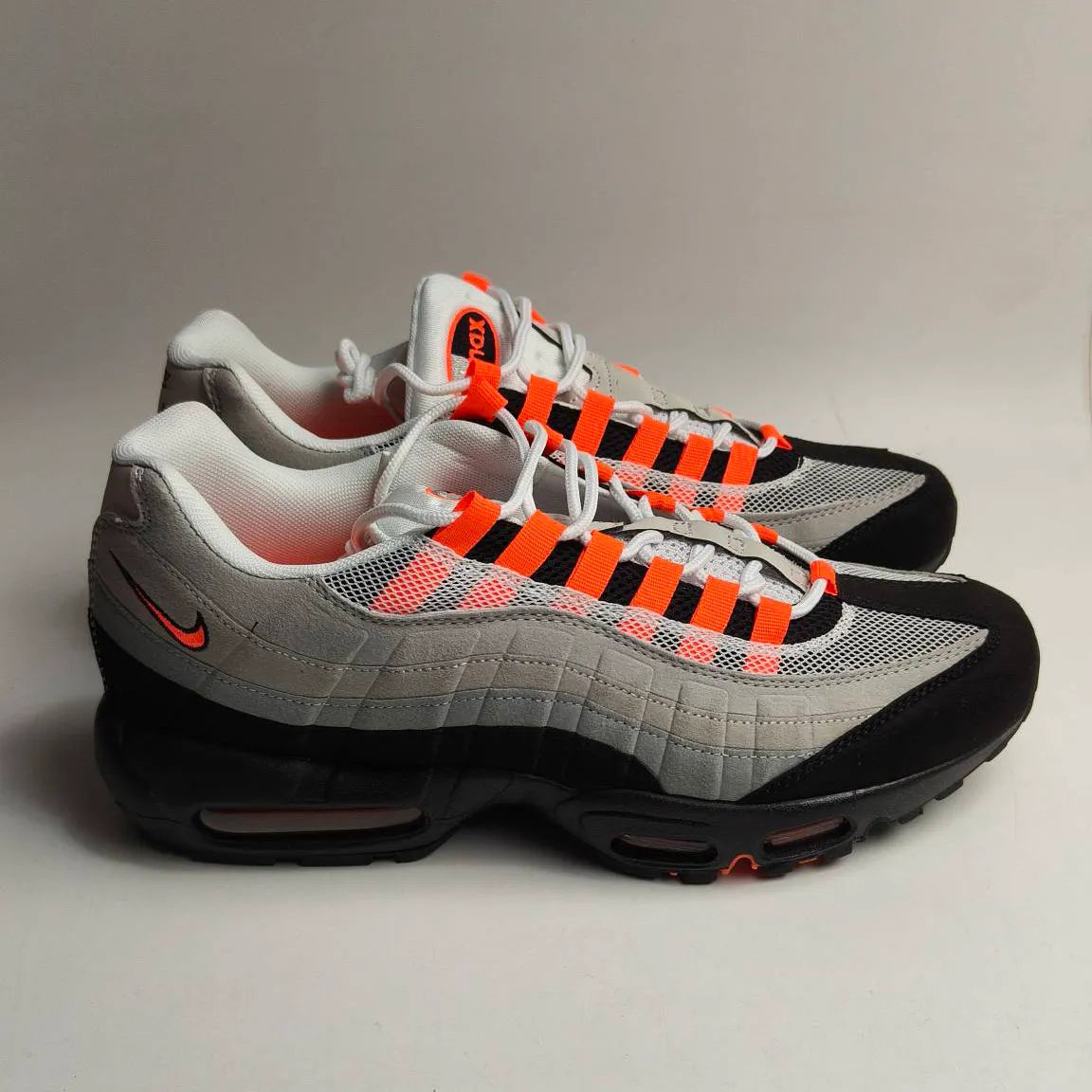 AM 95 OG Bright Mandarin Shoes Sneakers – nk0004843