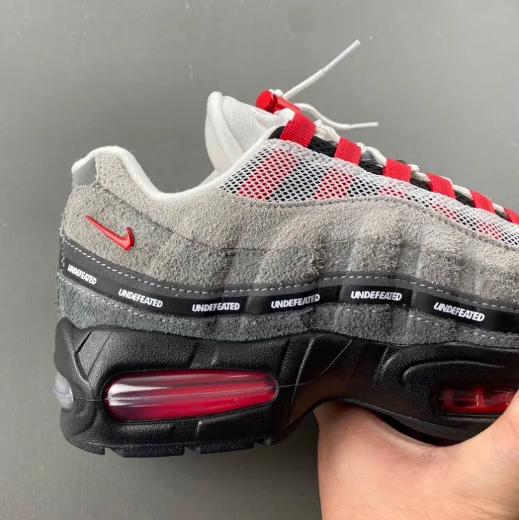 AM 95 SP x Undefeated Geo Tokyo Bright Crimson Shoes Sneakers – nk0004959