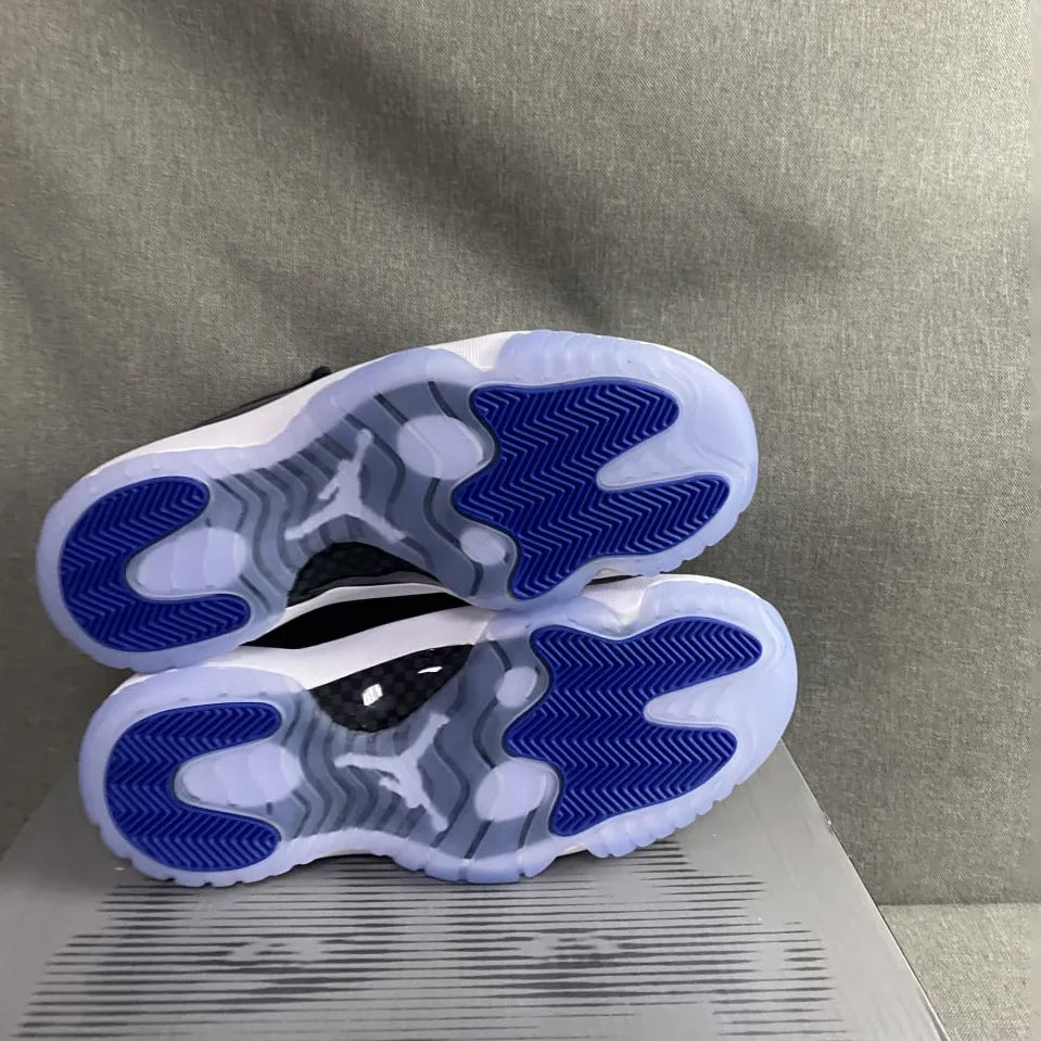 AJ 11 Space Jam (2026) - nk0005307 - 12