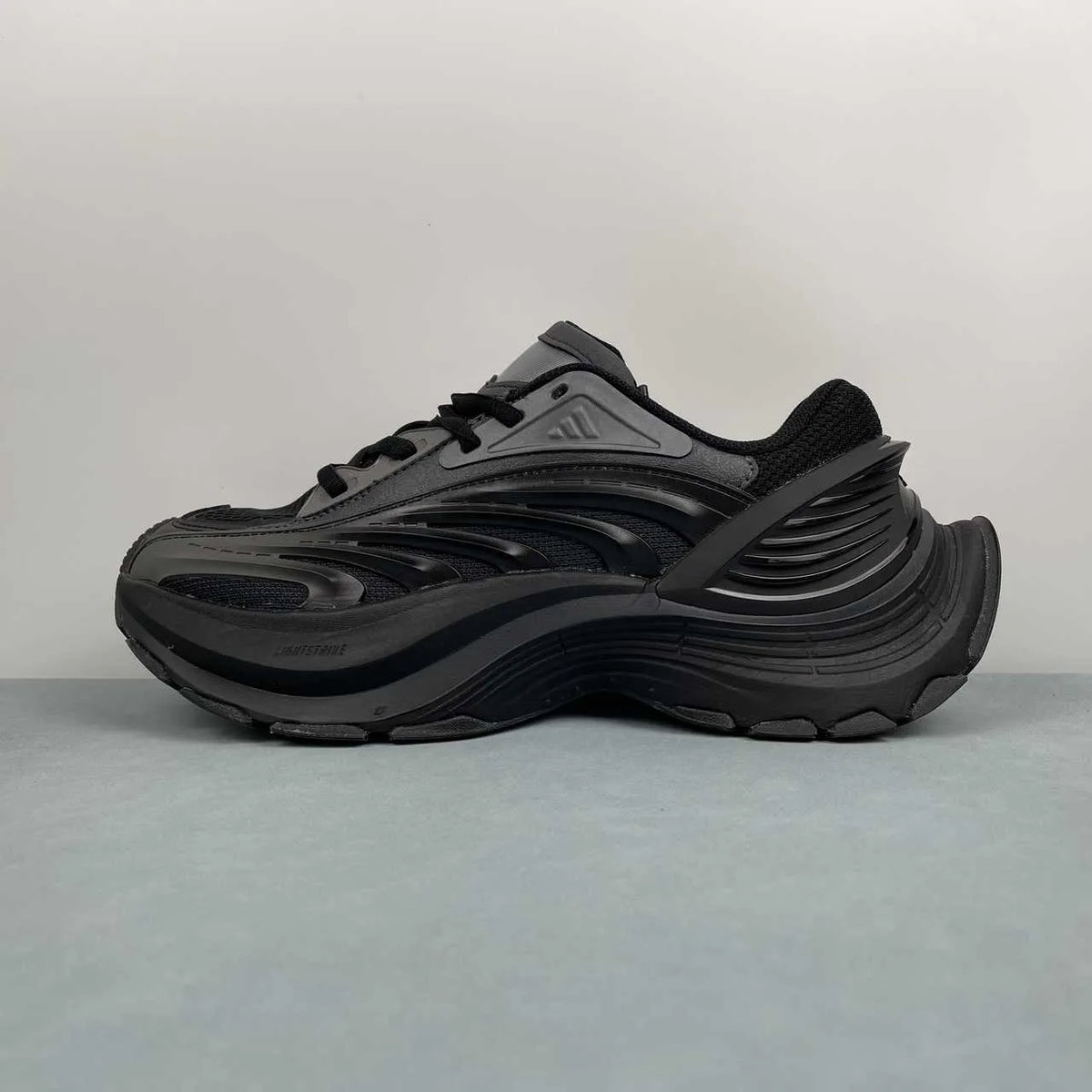 AD XLG MTW Shoes Sneakers – nk0005346