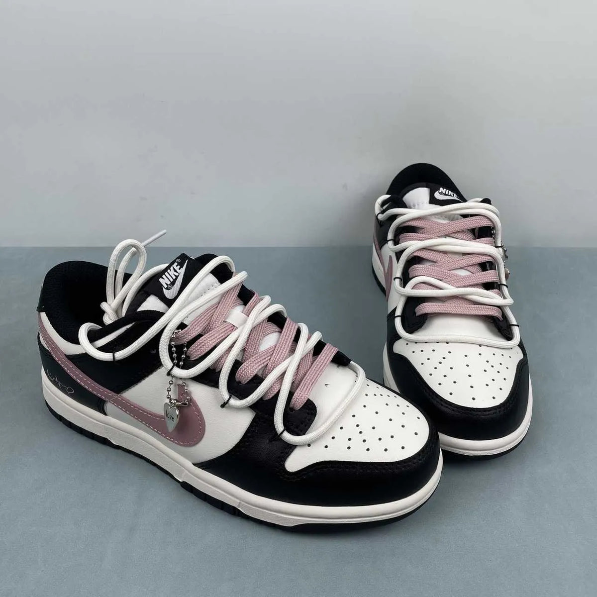 Dunk Low ‘Black Pink Deconstructed Gift’ Shoes Sneakers – nk0005381