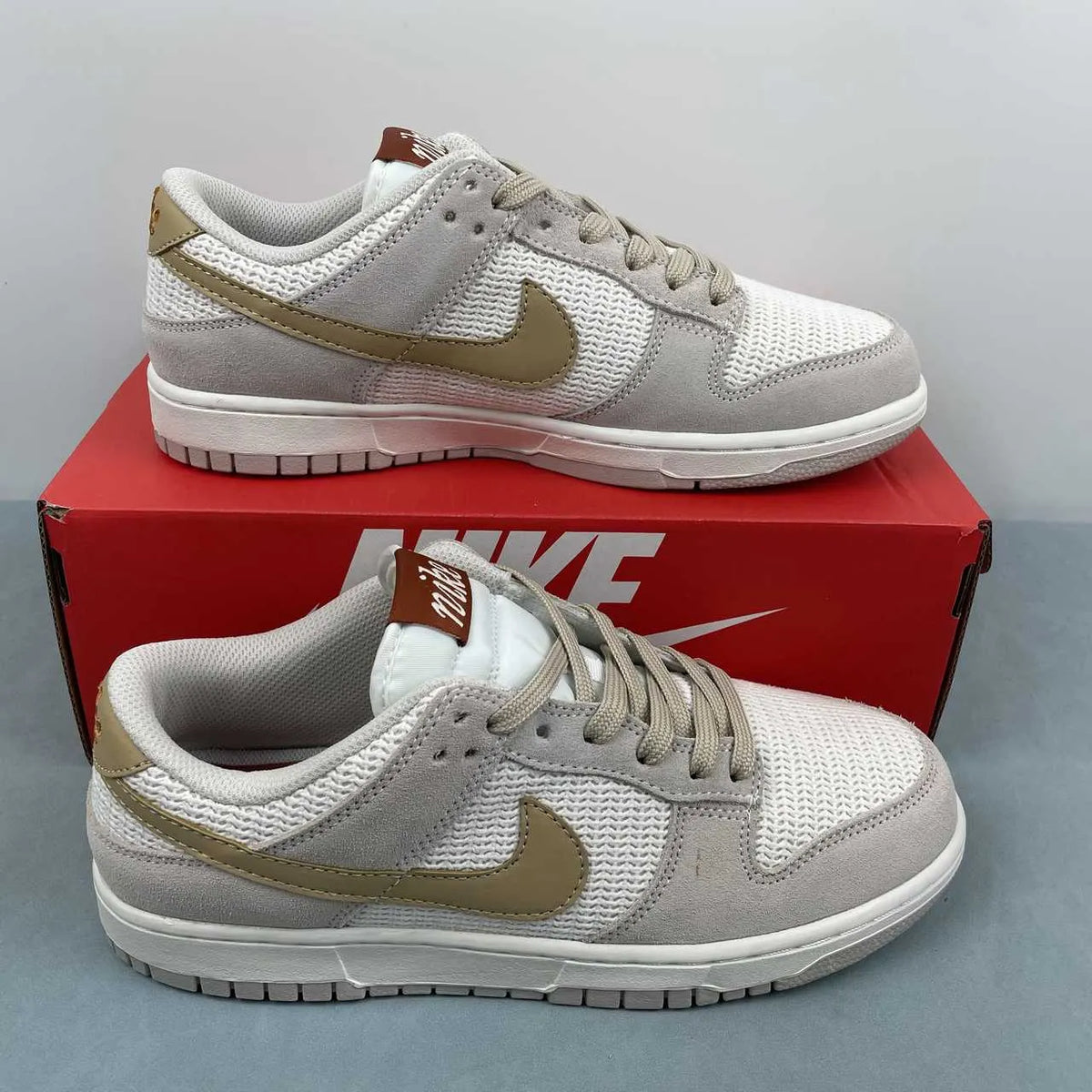 Dunk Low SE WMNS Sail / Light Orewood Brown Shoes Sneakers – nk0005382