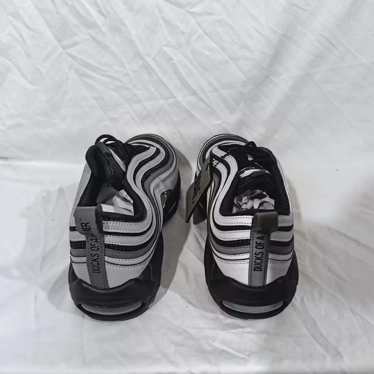 Division Street x AM 95/97 Ducks of a Feather Lightning Shoes Sneaker – nk0004450
